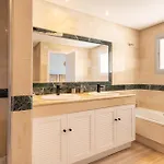 Fantastico Atico Duplex En Marbella, Con Vistas Al Mar Y A 300 Metros De La Playa