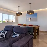 Fantastico Atico Duplex En Marbella, Con Vistas Al Mar Y A 300 Metros De La Playa Daire Marbella