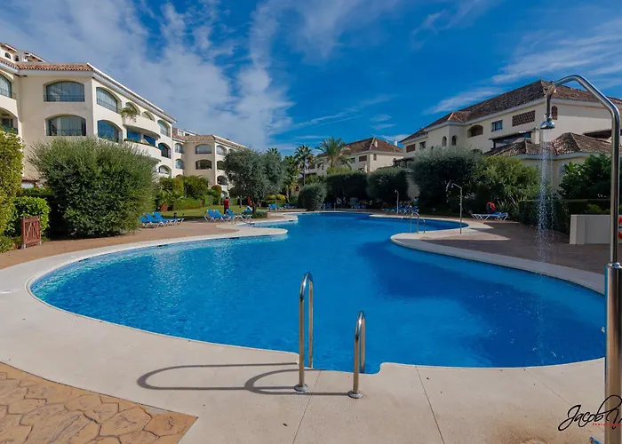 Fantástico ático En Marbella, Con Vistas Al Mar Y A 300 Metros De La Playa Marbella