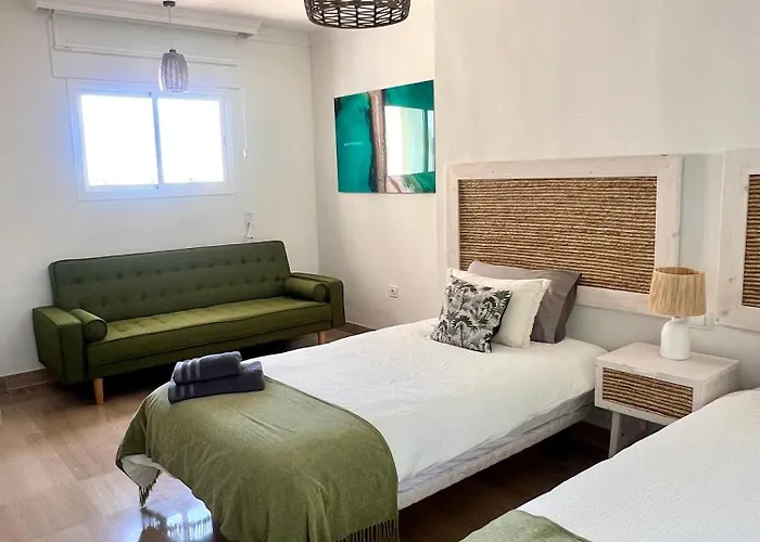 Fantástico ático En Marbella, Con Vistas Al Mar Y A 300 Metros De La Playa * Marbella