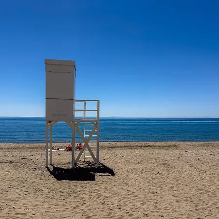 Fantástico ático En Marbella, Con Vistas Al Mar Y A 300 Metros De La Playa *