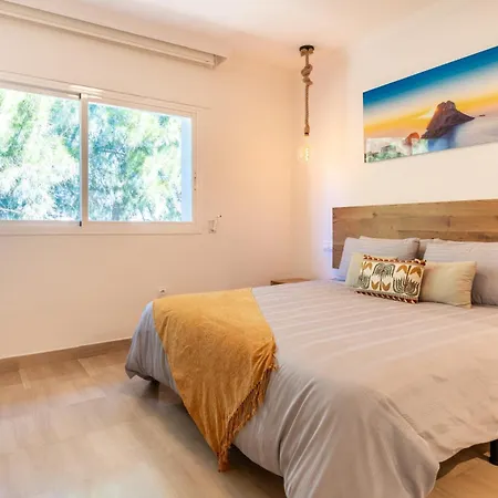 Fantástico ático En Marbella, Con Vistas Al Mar Y A 300 Metros De La Playa Apartamento