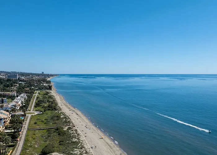 Fantastico Atico Duplex En Marbella, Con Vistas Al Mar Y A 300 Metros De La Playa