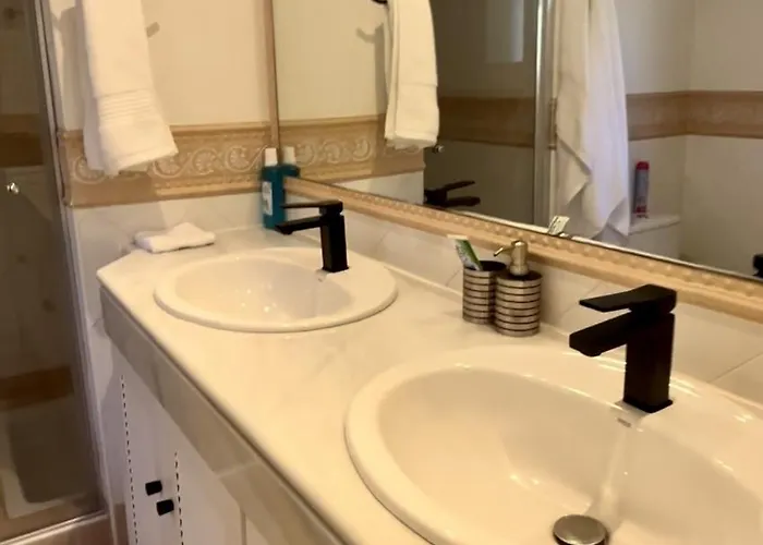 Fantastico Atico Duplex En Marbella, Con Vistas Al Mar Y A 300 Metros De La Playa Apartmán