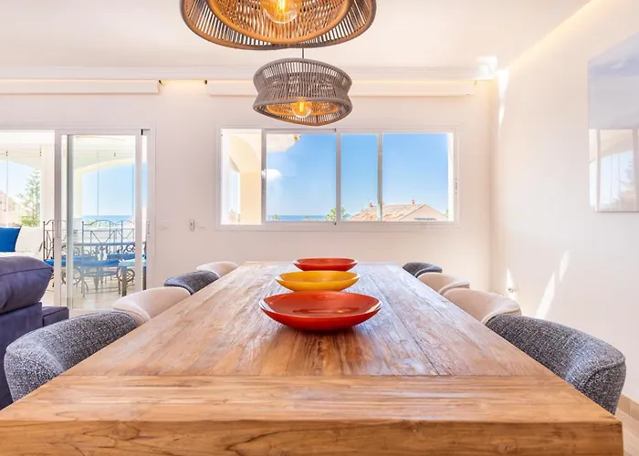 Apartmán Fantastico Atico Duplex En Marbella, Con Vistas Al Mar Y A 300 Metros De La Playa *