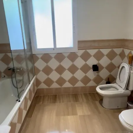 Fantástico ático En Marbella, Con Vistas Al Mar Y A 300 Metros De La Playa Marbella