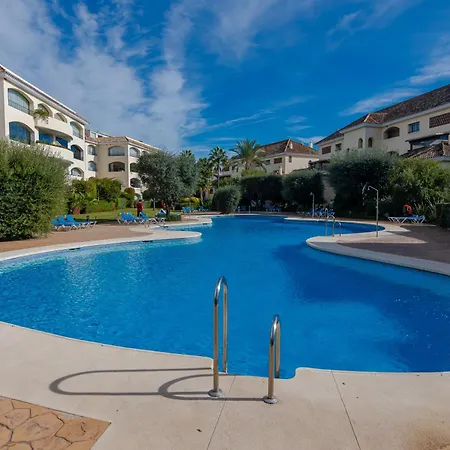 Fantástico ático En Marbella, Con Vistas Al Mar Y A 300 Metros De La Playa Marbella