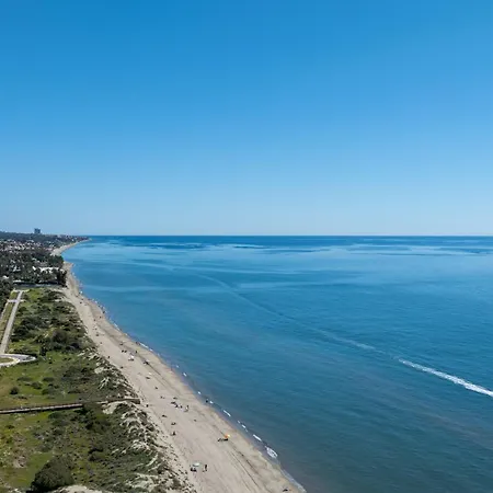 Fantástico ático En Marbella, Con Vistas Al Mar Y A 300 Metros De La Playa