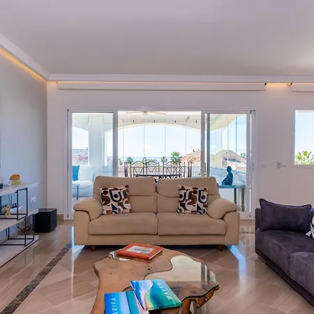 Apartamento Fantástico ático En Marbella, Con Vistas Al Mar Y A 300 Metros De La Playa